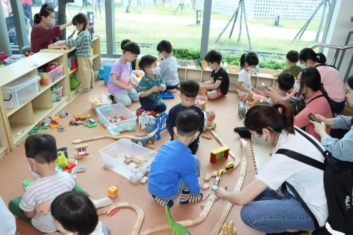 頭份親子館館內遊戲區